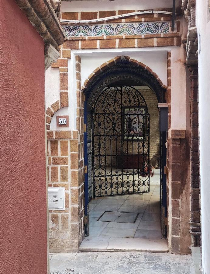 Suite Dona Ines Barrio Santacruz Sevilla Bagian luar foto