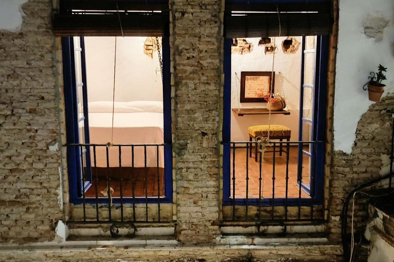 Suite Dona Ines Barrio Santacruz Sevilla Bagian luar foto